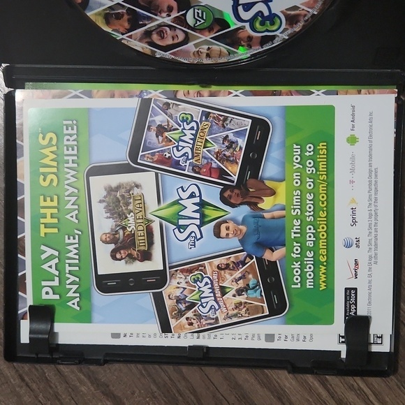 THE Sims 3 Game (Windows/Mac: Mac and Windows, DVD Rom 2009) Manuals included - Picture 3 of 5